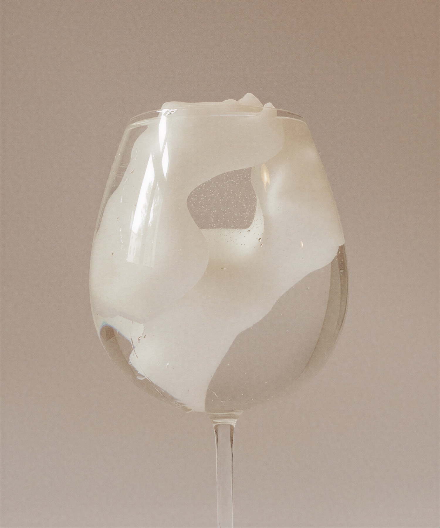 Distortion — the figure fragmented inside a wine glass